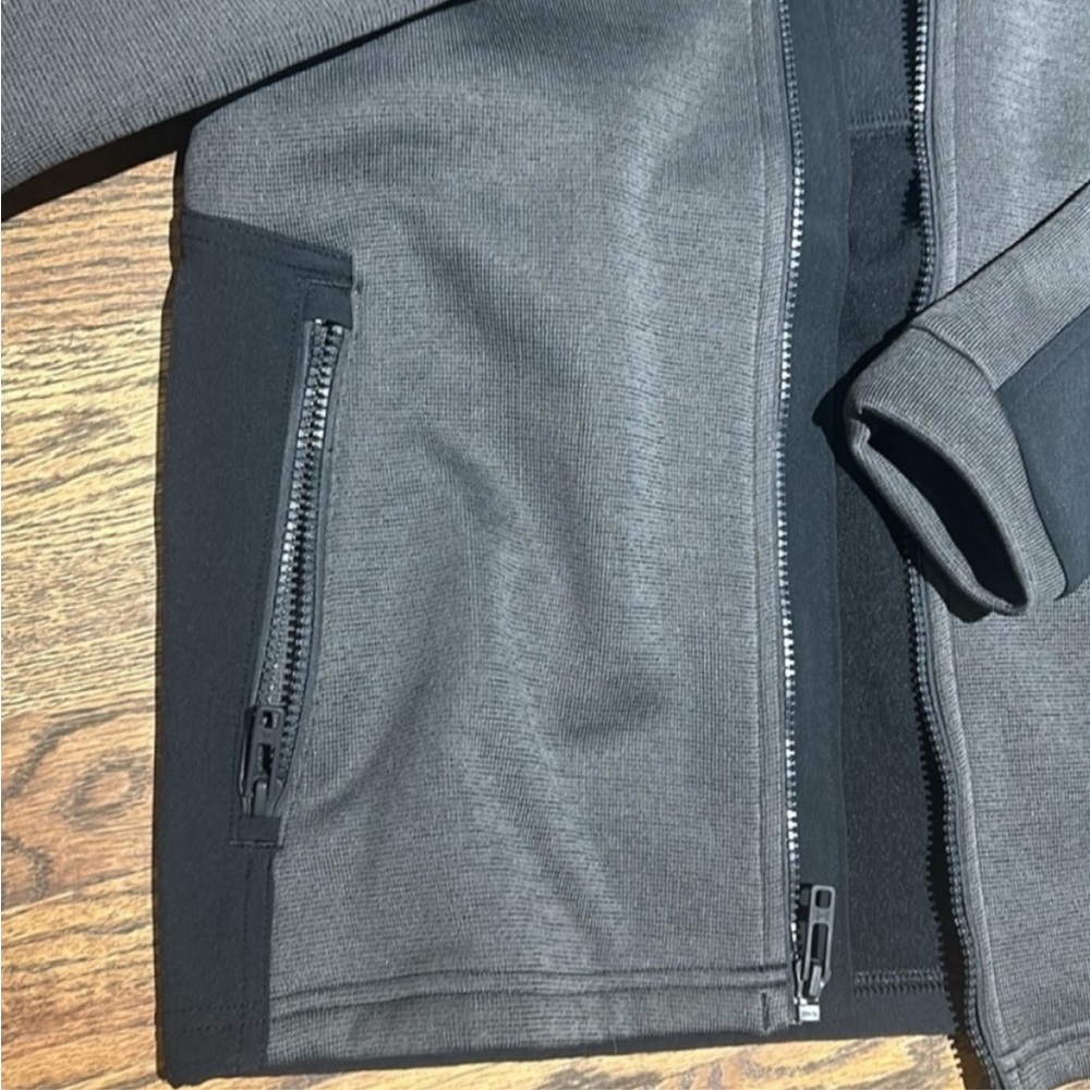 Under Armour Black Utility Jacket with Hood and Zipper - Picture 2 of 9